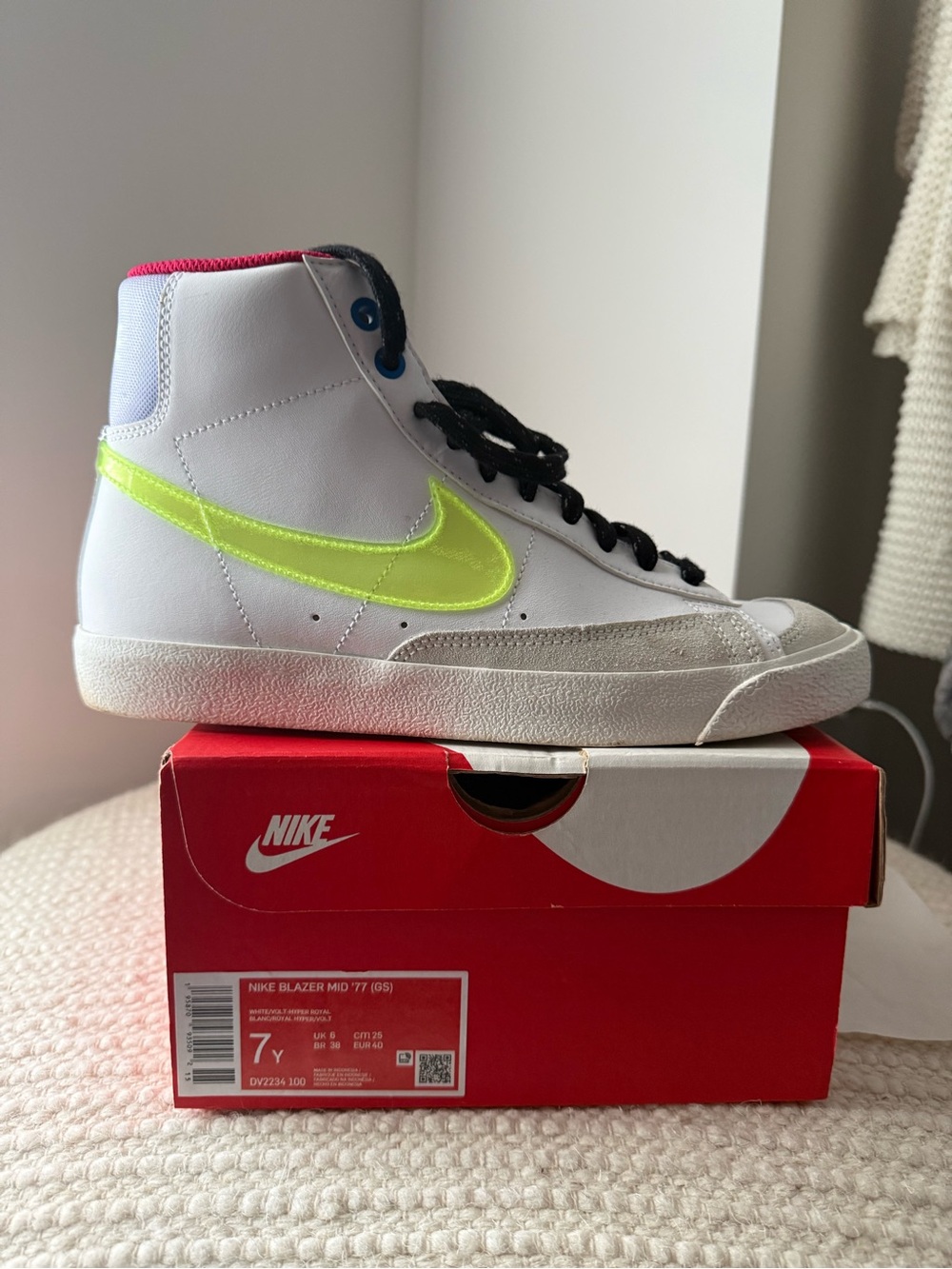 Nike Blazer Kids White High-Top Sneakers with Neon Yellow Swoosh and Red Collar